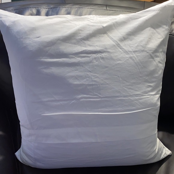 EVERHOME Emory Hotel Border Euro Sham 100% Cotton, Size 26 in x 26 in NEW - Picture 3 of 4